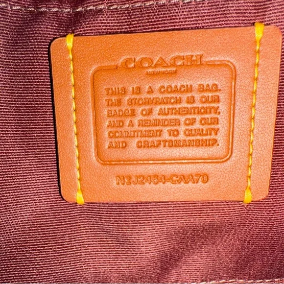 Coach Teri with Bow Print Shoulder Bag - Picture 9 of 9